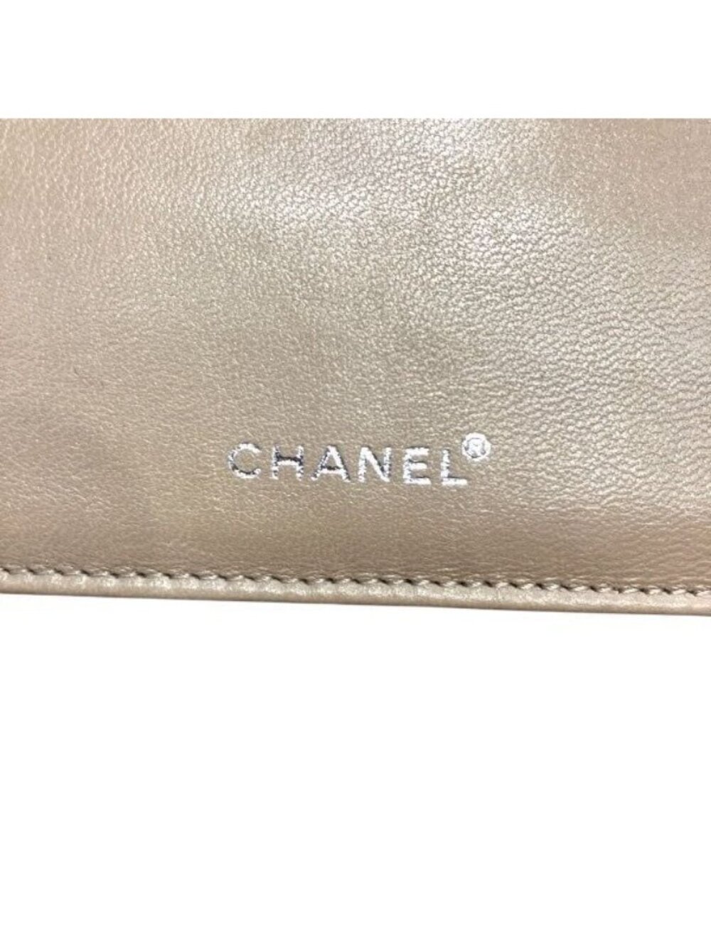 Chanel New Travel Line CC Logo Bifold Wallet - Picture 4 of 9